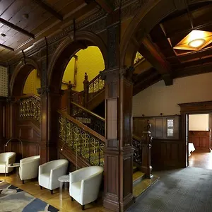 4* Hotel B+B Edinburgh